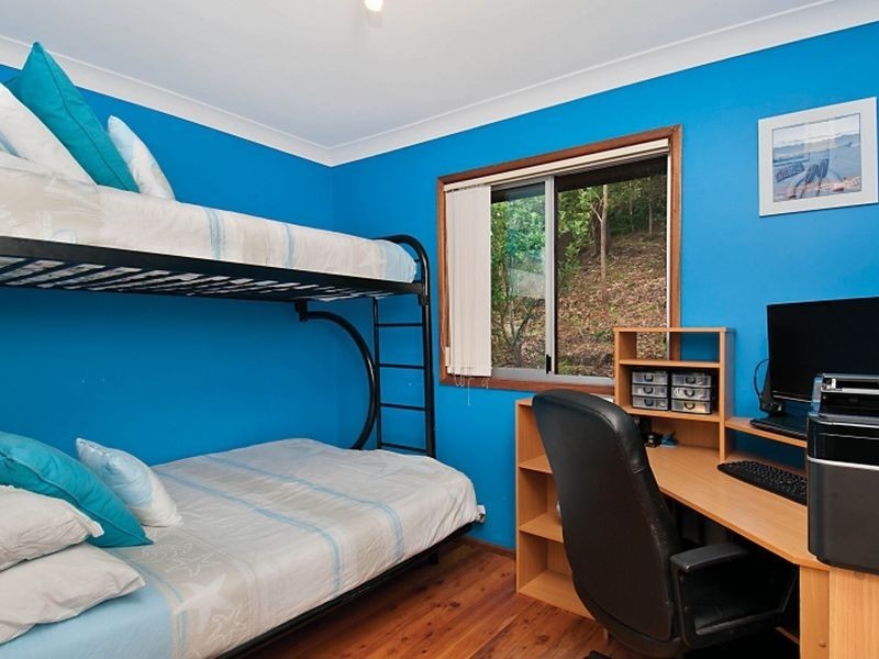 16 Carolina Park Road, Avoca Beach NSW 2251