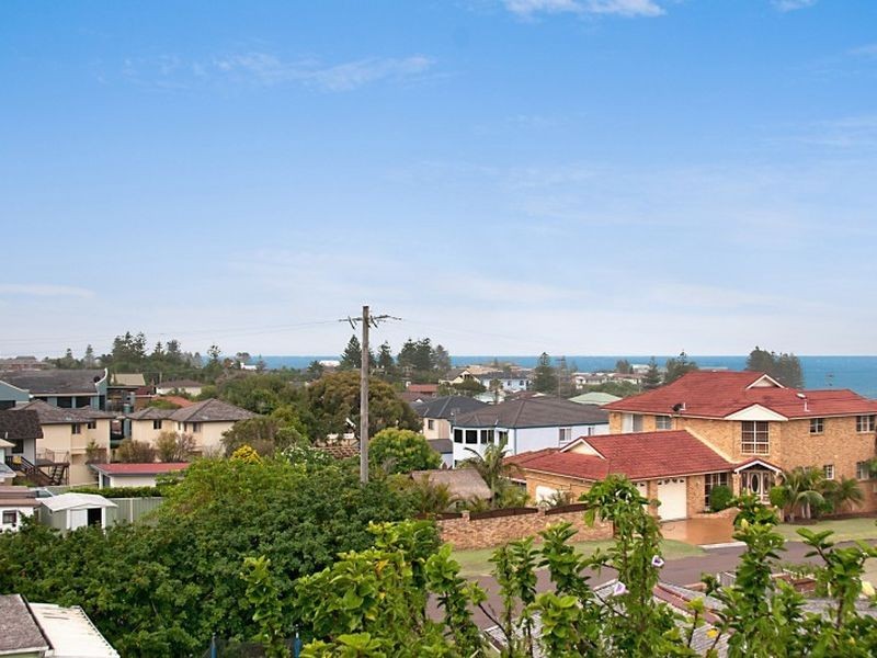 88 Bay Road, Blue Bay NSW 2261