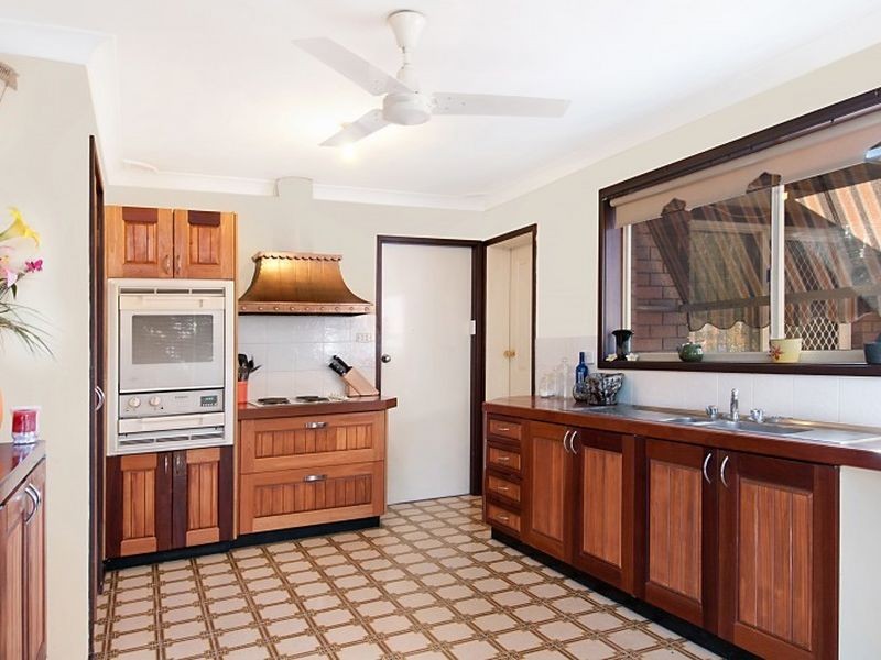 1 Jimba Close, Woy Woy NSW 2256