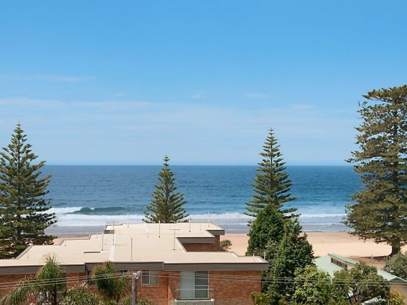 152 Avoca Drive, Avoca Beach NSW 2251