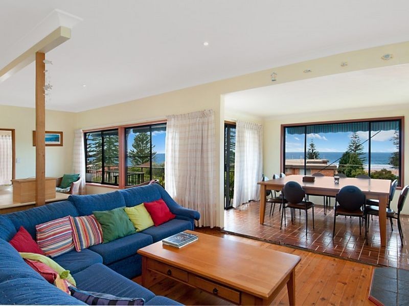 152 Avoca Drive, Avoca Beach NSW 2251