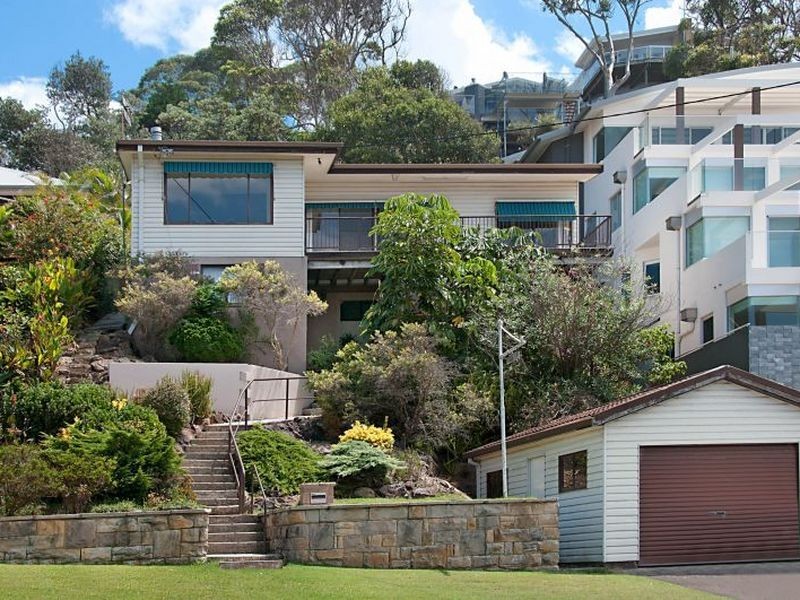 152 Avoca Drive, Avoca Beach NSW 2251