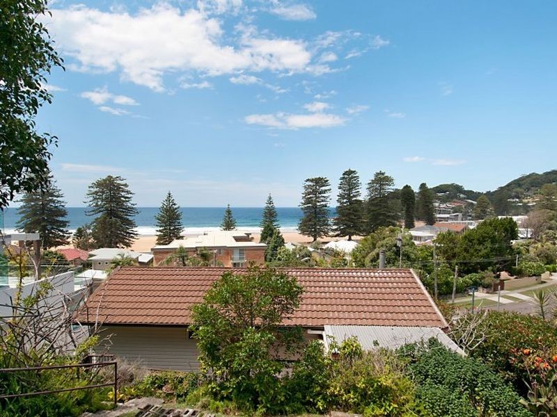 152 Avoca Drive, Avoca Beach NSW 2251