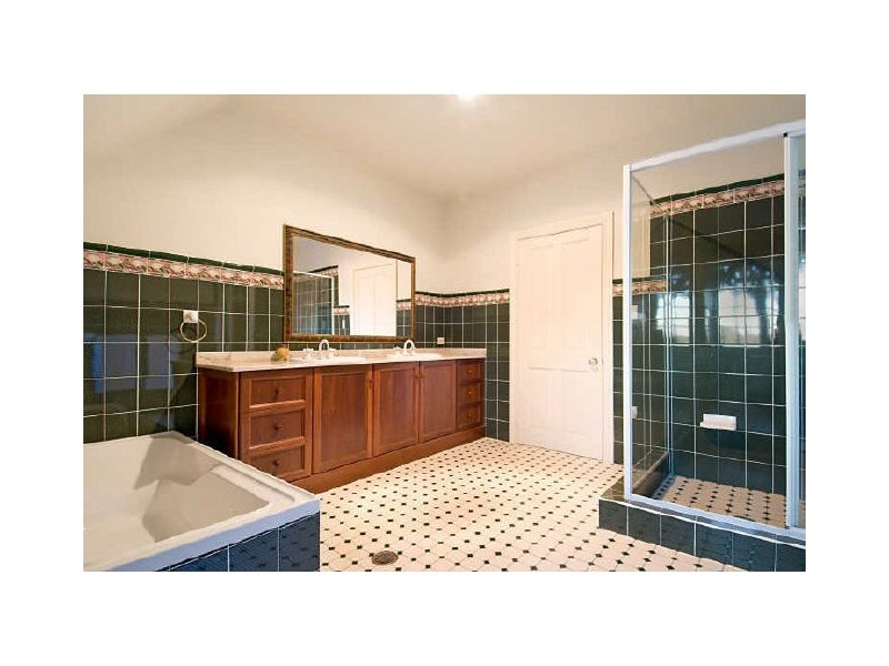 33 Vicary Road, Terrigal NSW 2260