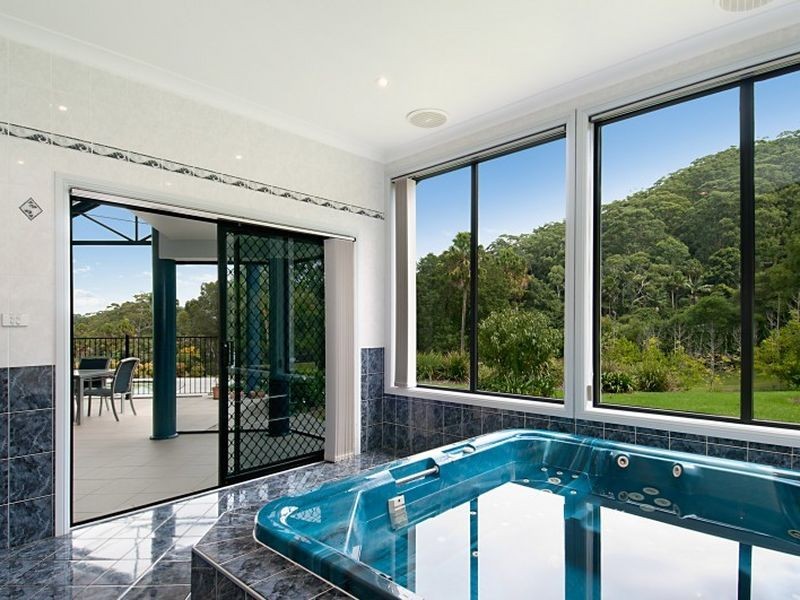 2 Ocean Palms Close, Wamberal NSW 2260