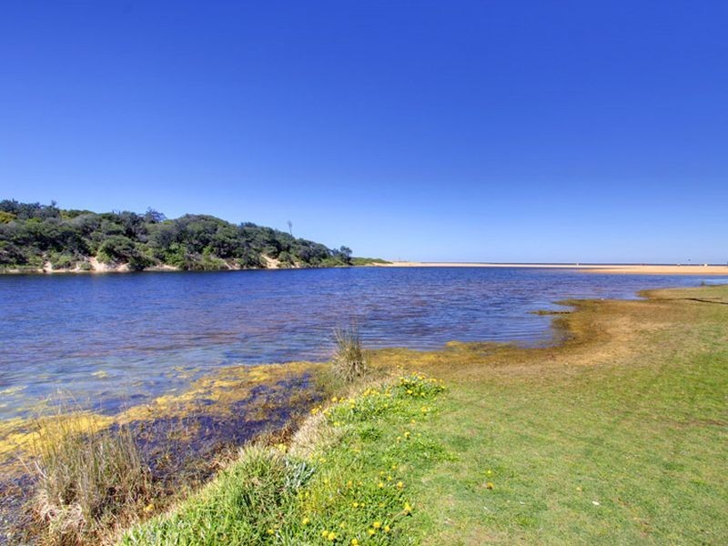 11 Remembrance Drive, Wamberal NSW 2260