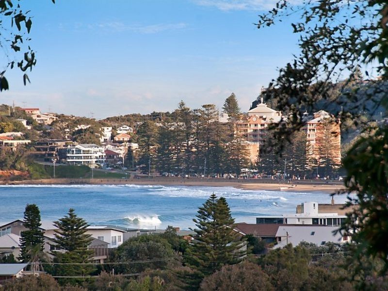 35 Dover Road, Wamberal NSW 2260