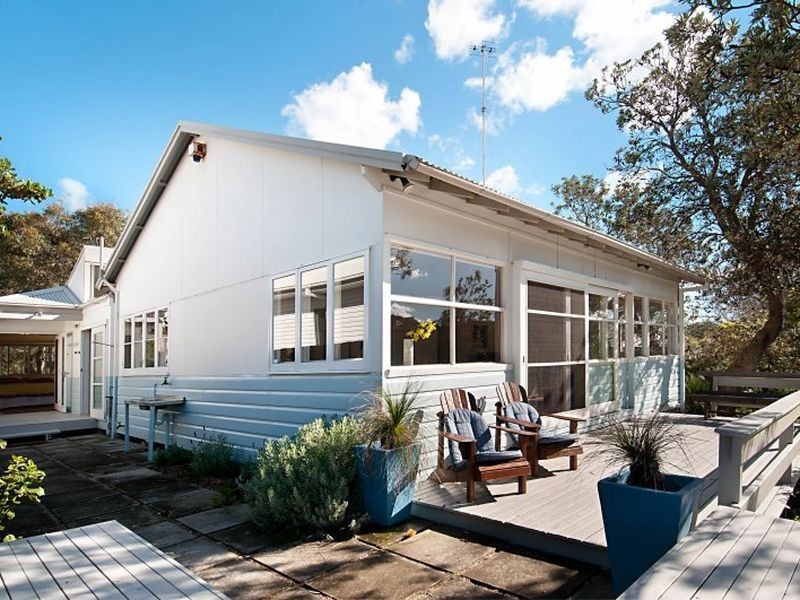 69 Lakeside Drive, Macmasters Beach NSW 2251