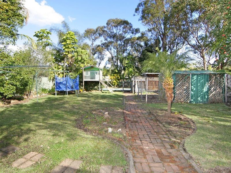 14 Panorama Pde, Berkeley Vale NSW 2261