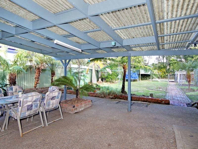 14 Panorama Pde, Berkeley Vale NSW 2261