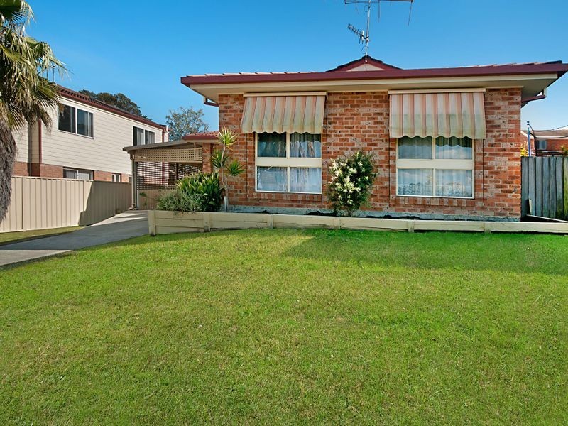 2 Molly Close, Bateau Bay NSW 2261
