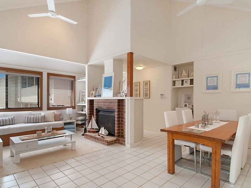 28 Beach Drive, Killcare NSW 2257