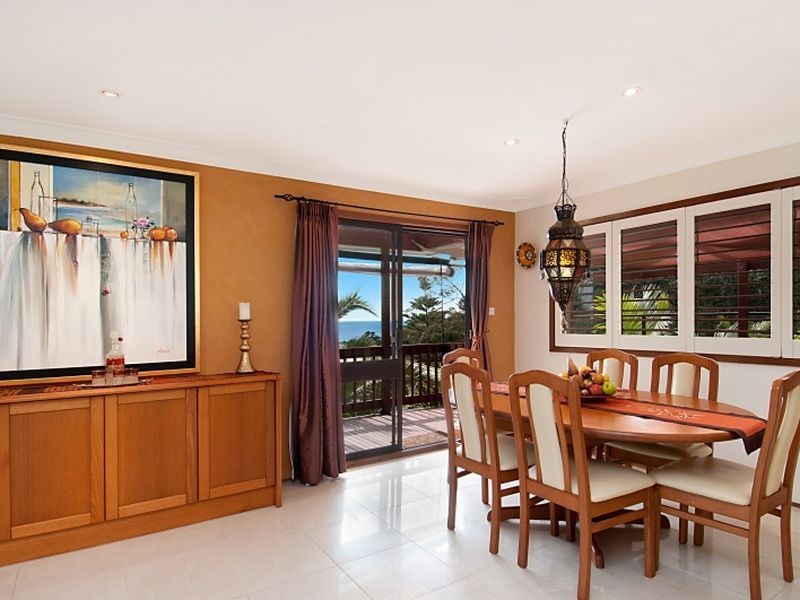 5 Endeavour Drive, Avoca Beach NSW 2251