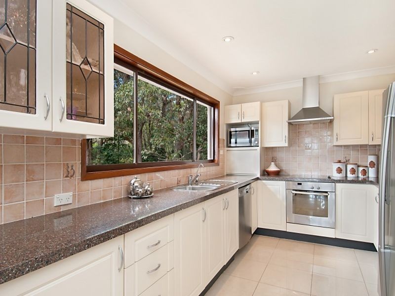 5 Endeavour Drive, Avoca Beach NSW 2251