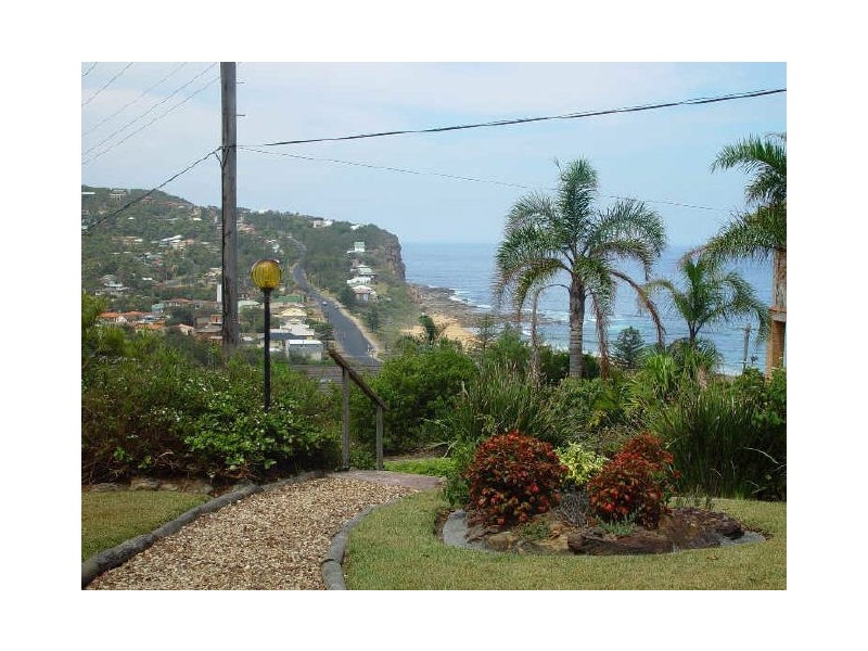 55 Circulo Drive, Copacabana NSW 2251