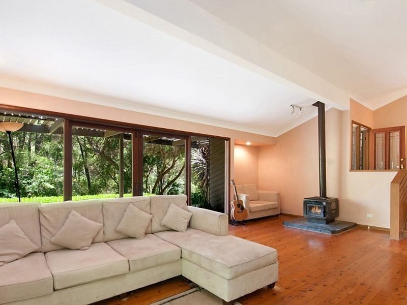 6 Blue Gum Close, Matcham NSW 2250