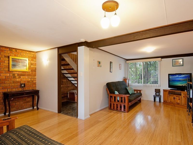 16 Blue View Crescent, Terrigal NSW 2260