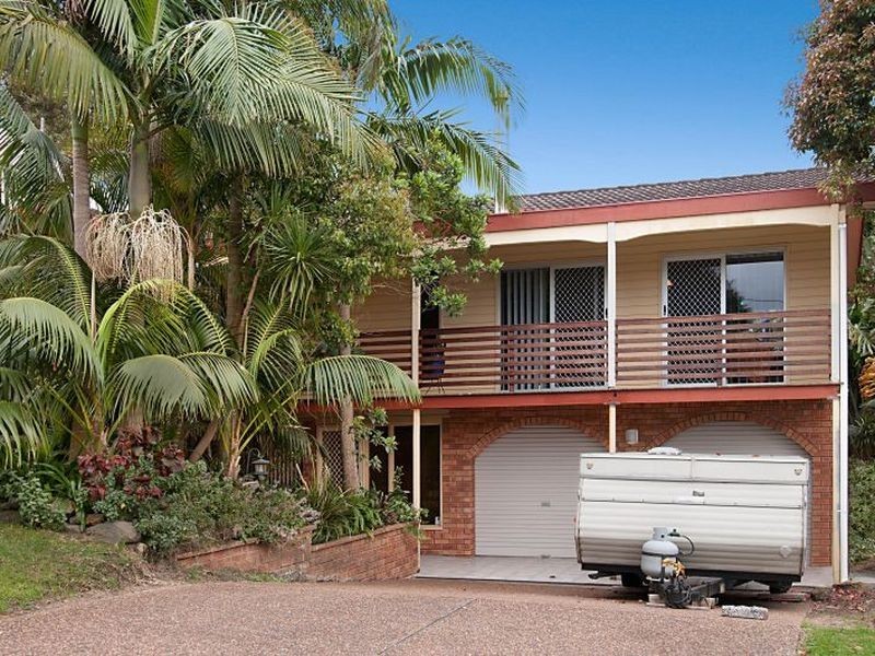 16 Blue View Crescent, Terrigal NSW 2260