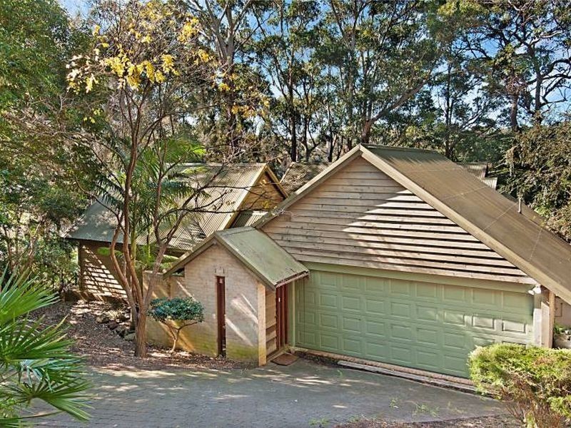 247 The Round Drive, Avoca Beach NSW 2251