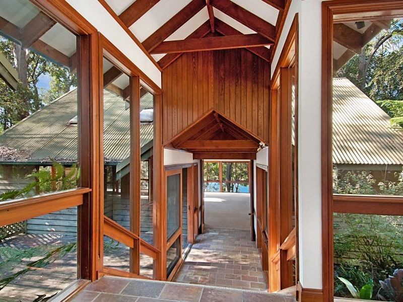 247 The Round Drive, Avoca Beach NSW 2251