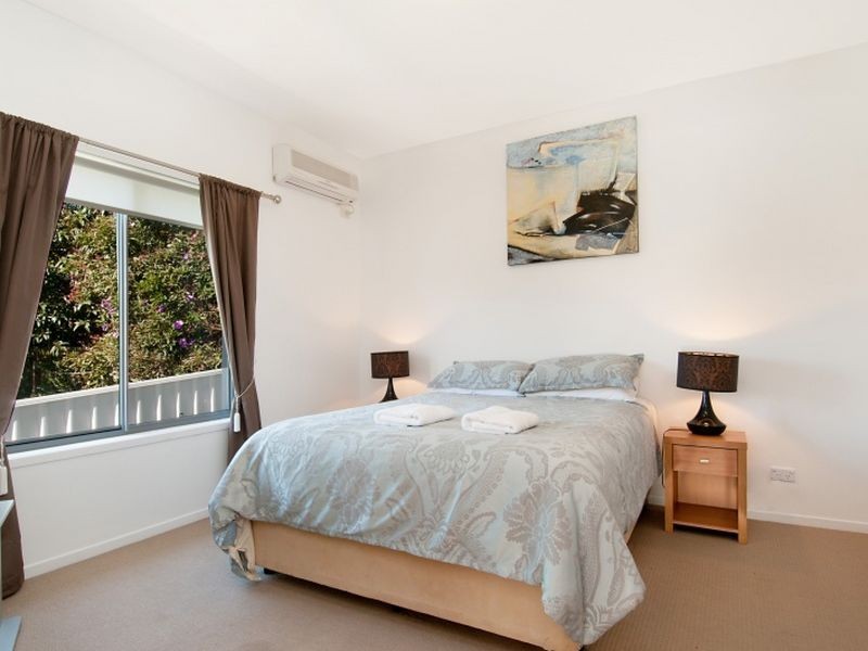 2/240 Terrigal Drive, Terrigal NSW 2260