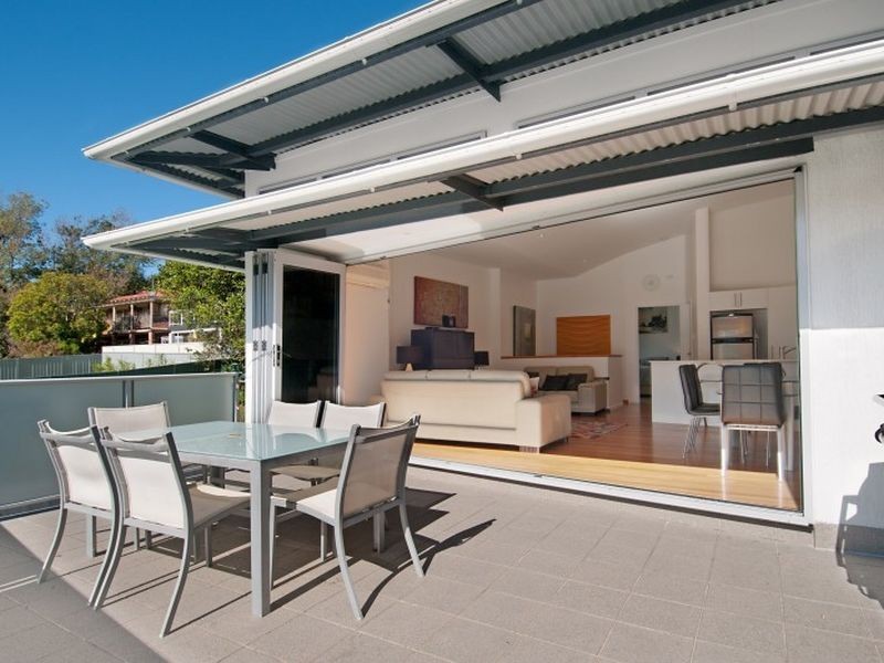 2/240 Terrigal Drive, Terrigal NSW 2260