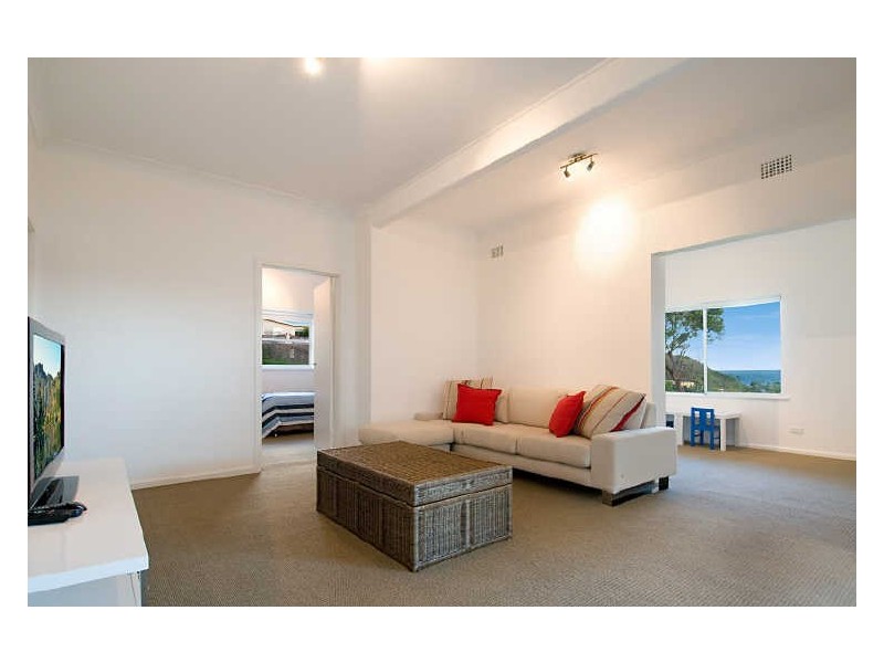 44 Tramway Road, North Avoca NSW 2260