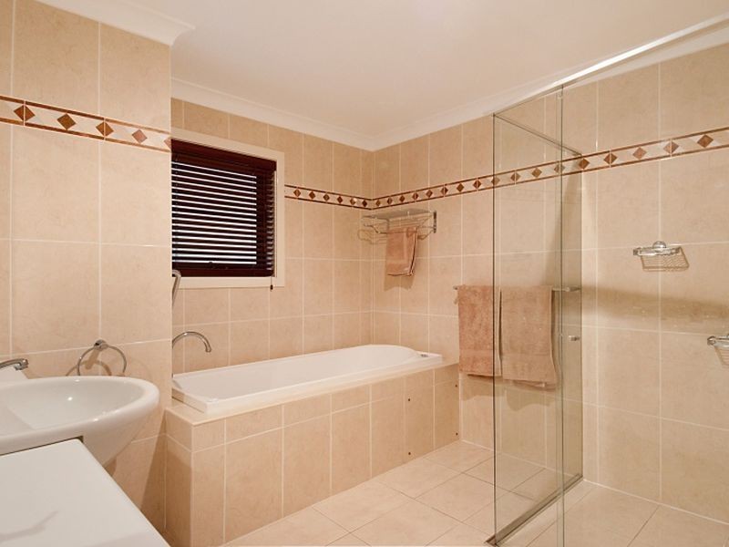 19 Fairscene Crescent, Avoca Beach NSW 2251