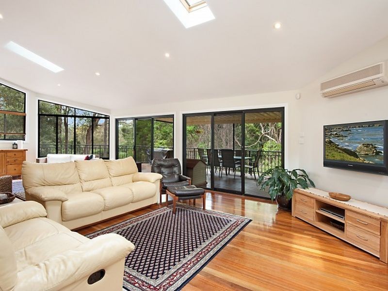 9 Franklin Ave, Avoca Beach NSW 2251