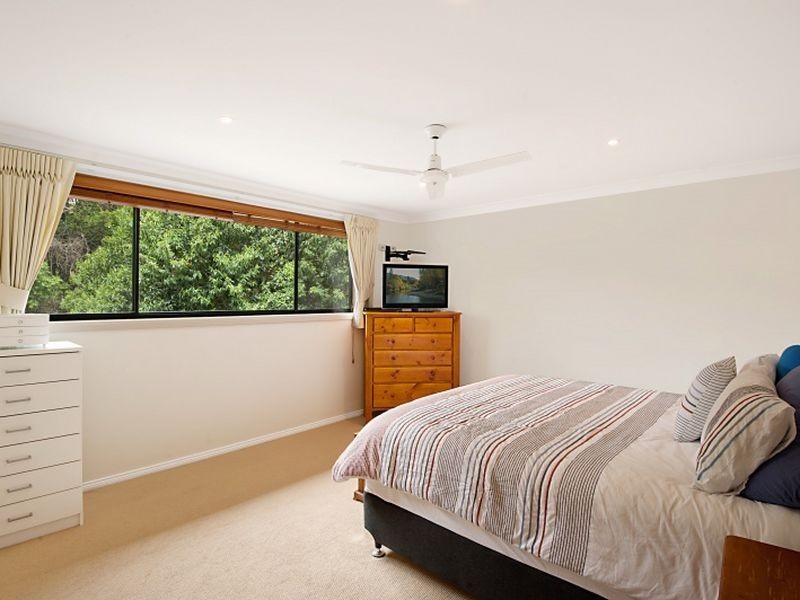 9 Franklin Ave, Avoca Beach NSW 2251