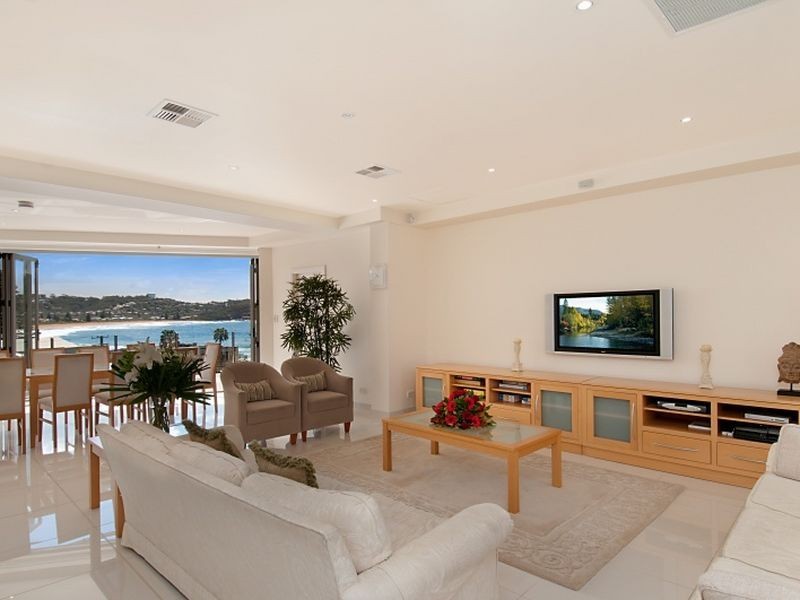 2/98 Avoca Drive, Avoca Beach NSW 2251