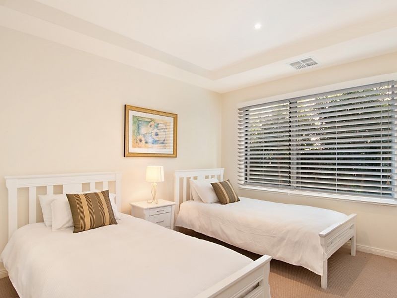 2/98 Avoca Drive, Avoca Beach NSW 2251