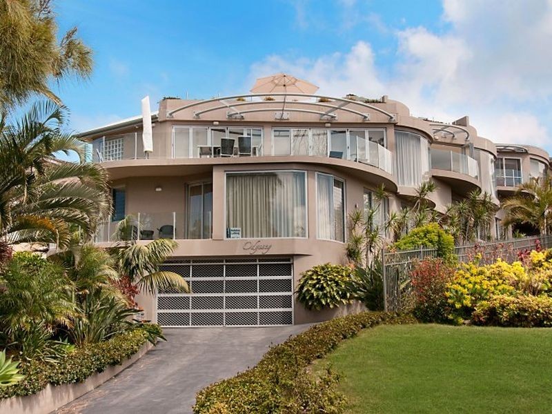 2/98 Avoca Drive, Avoca Beach NSW 2251