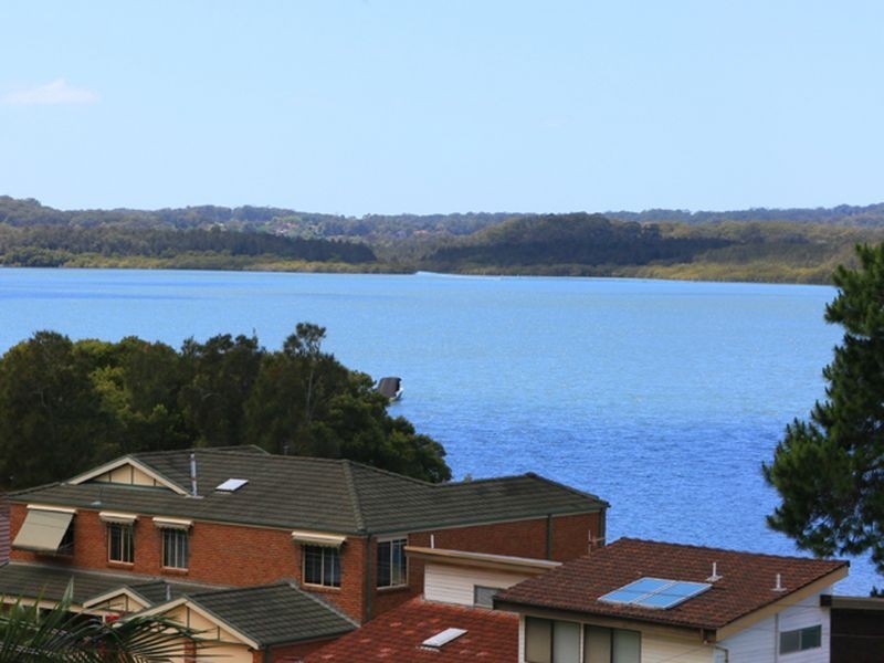 73 Broadwater Drive, Saratoga NSW 2251