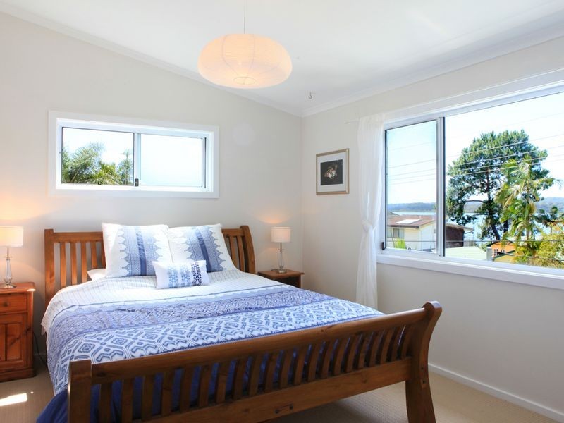 73 Broadwater Drive, Saratoga NSW 2251