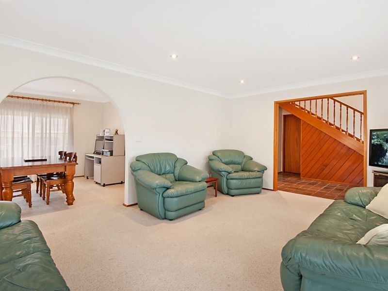 11 Julian Road, Kincumber NSW 2251