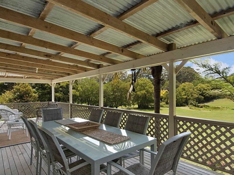 61 Picketts Valley Road, Avoca Beach NSW 2251