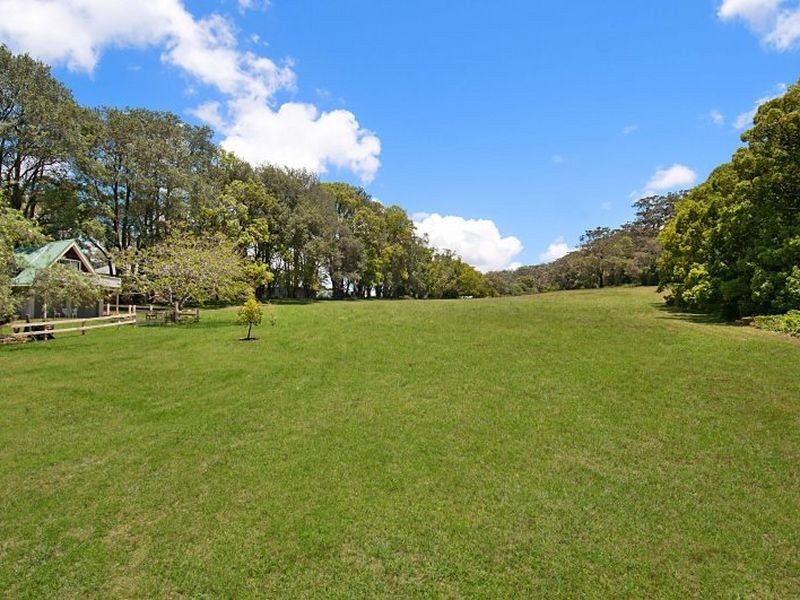 61 Picketts Valley Road, Avoca Beach NSW 2251