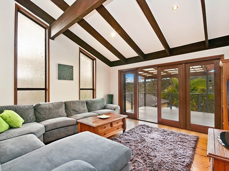 67 The Round Drive, Avoca Beach NSW 2251