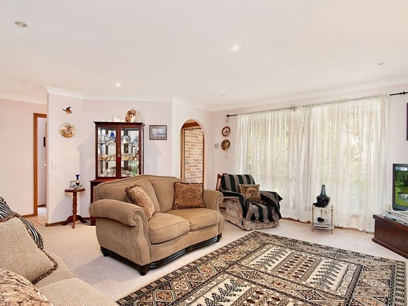 6 Pickering Close, Kincumber NSW 2251