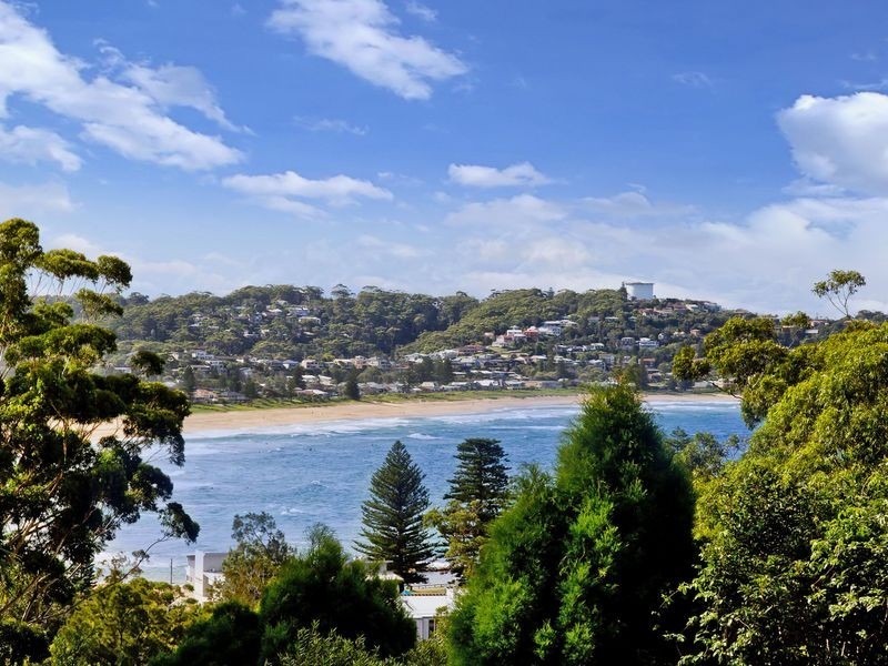 38 Fairscene Crescent, Avoca Beach NSW 2251