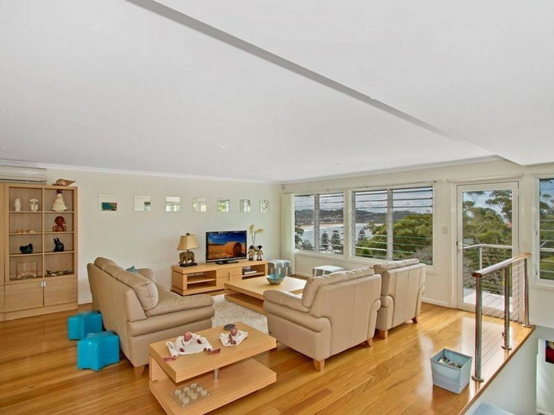 38 Fairscene Crescent, Avoca Beach NSW 2251