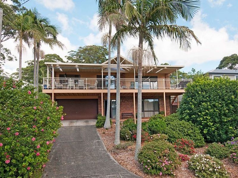 12 Karani Avenue, Avoca Beach NSW 2251