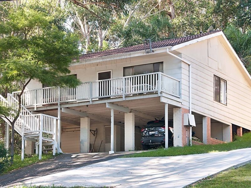 1/20 Cape Three Points Rd, Avoca Beach NSW 2251