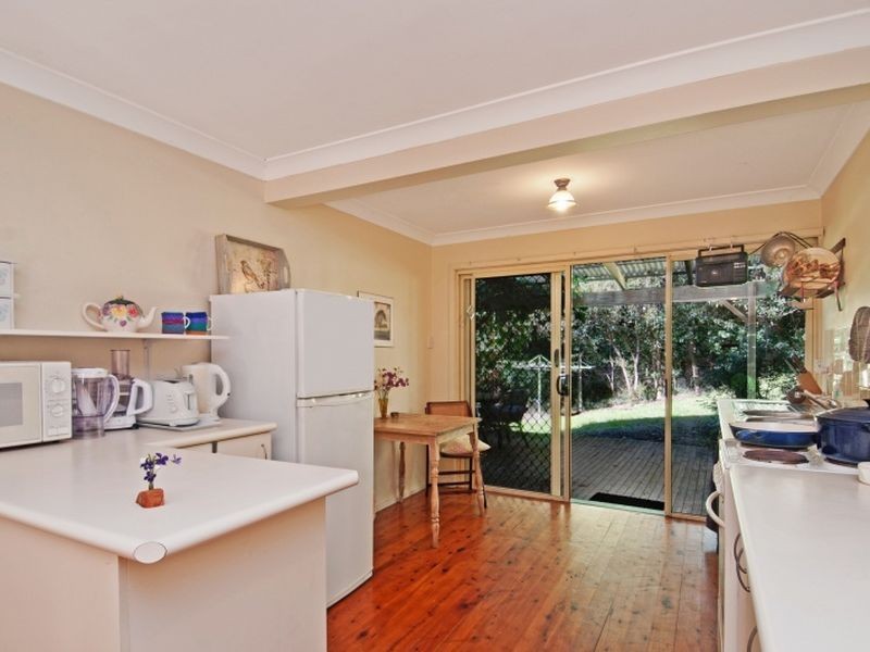 25 Walder Crescent, Avoca Beach NSW 2251