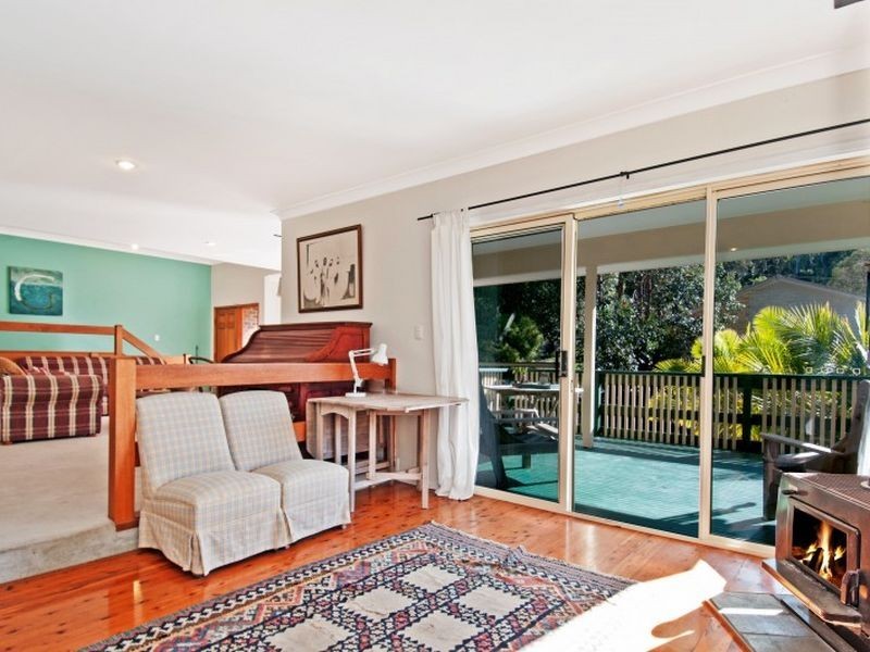 25 Walder Crescent, Avoca Beach NSW 2251