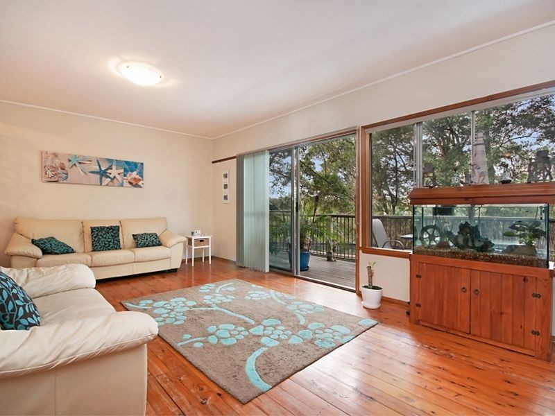 290 The Round Drive, Avoca Beach NSW 2251