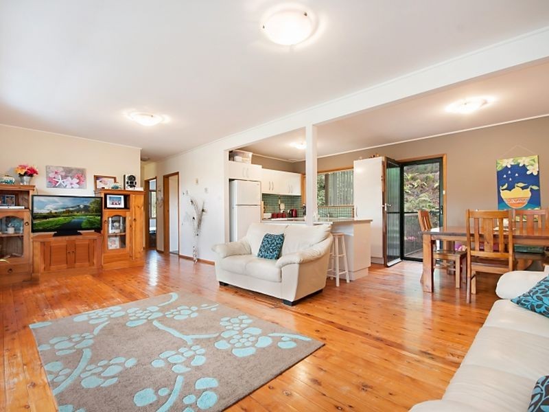 290 The Round Drive, Avoca Beach NSW 2251