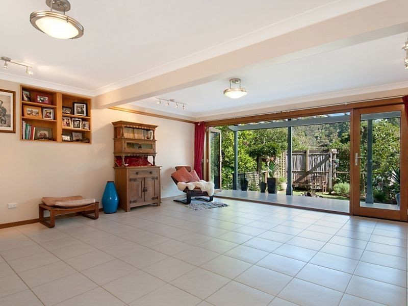 12 Reynolds Road, Avoca Beach NSW 2251