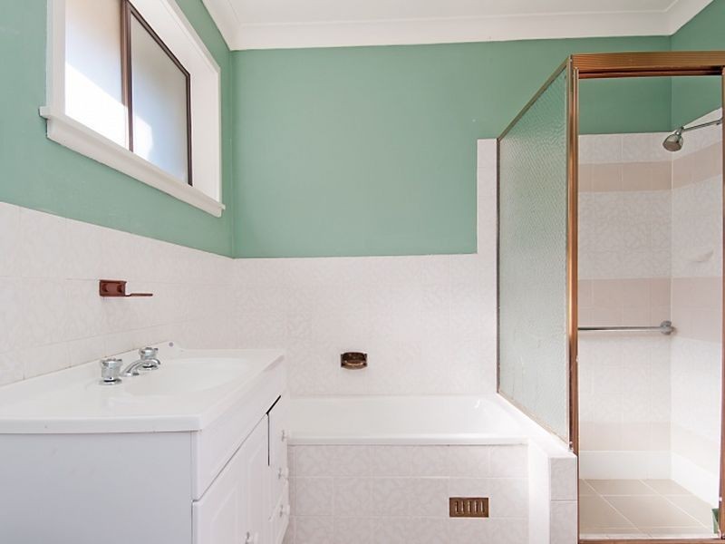 32 Bradleys Road, North Avoca NSW 2260